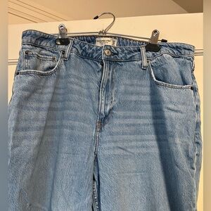 Abercrombie & Fitch Curve Love The Crop Wide Leg High Rise Size 33/16